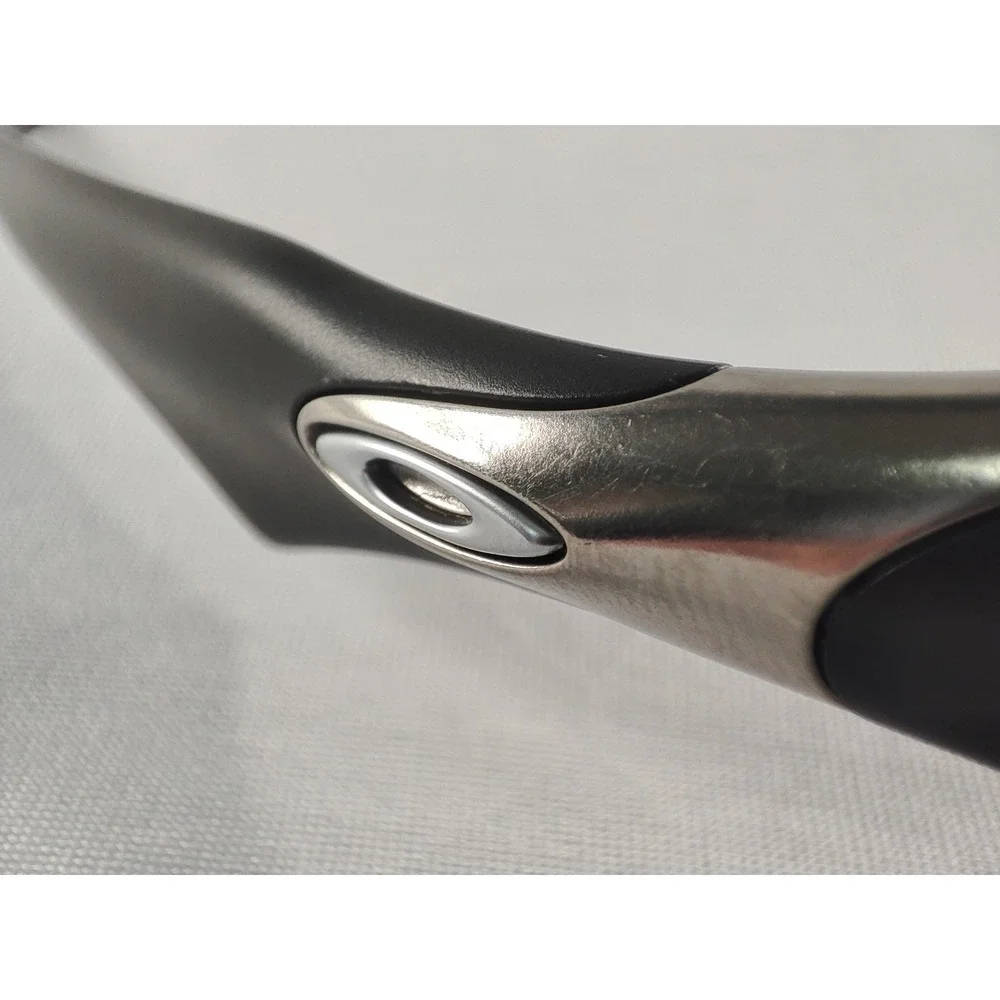 Oakley vintage scar